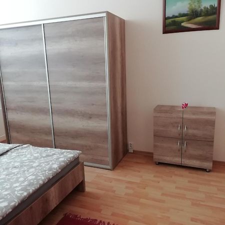 Apartman Lux プレショフ エクステリア 写真
